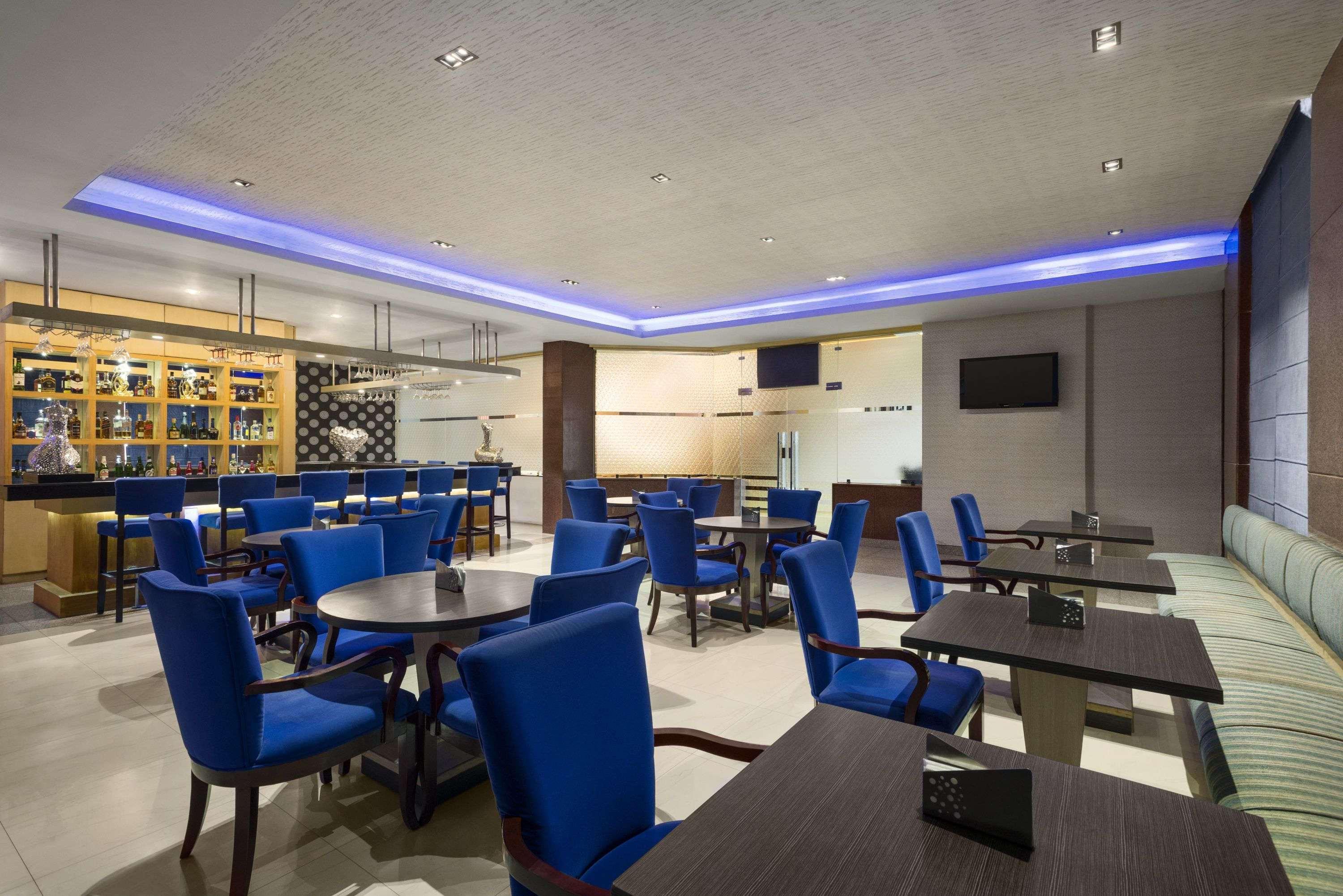 Days Hotel By Wyndham Neemrana Bagian luar foto