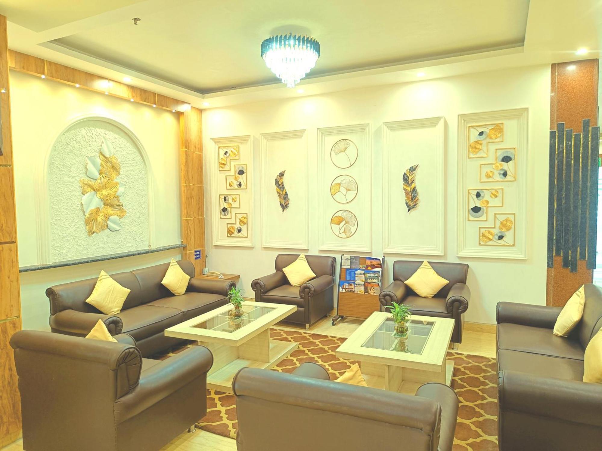 Days Hotel By Wyndham Neemrana Bagian luar foto