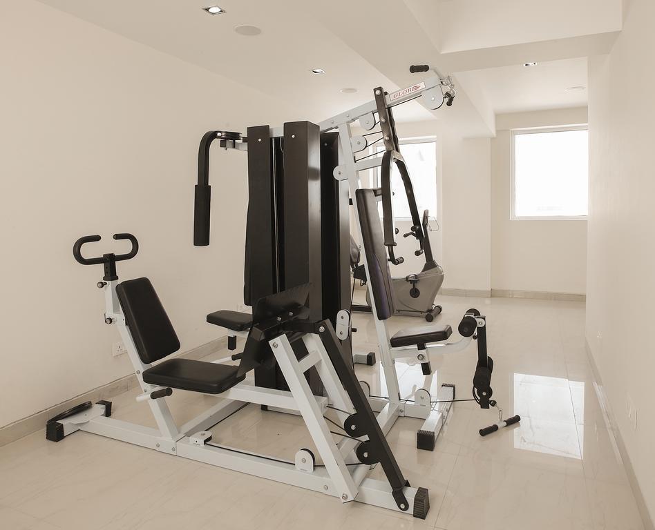 Days Hotel By Wyndham Neemrana Bagian luar foto