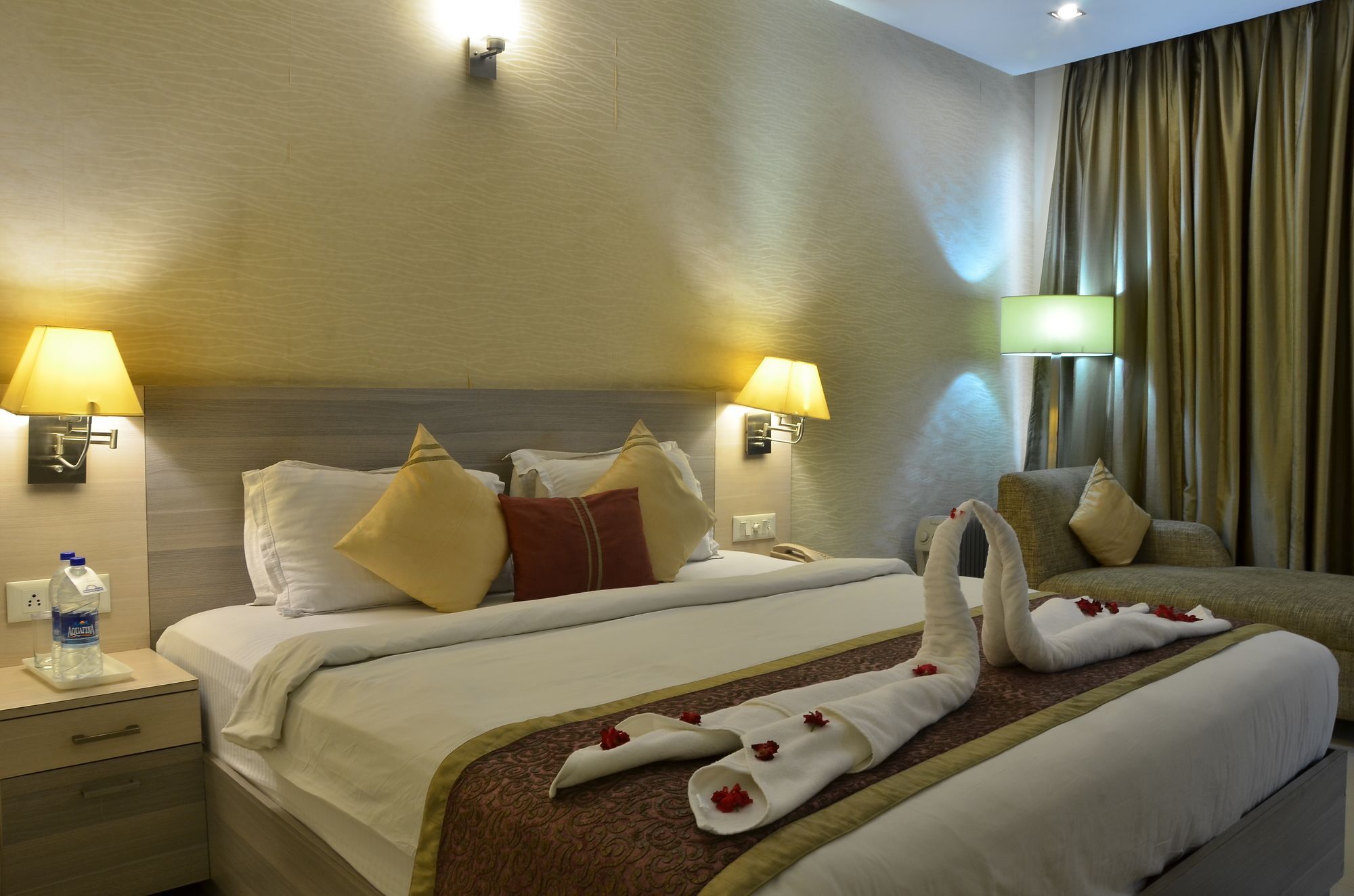 Days Hotel By Wyndham Neemrana Bagian luar foto