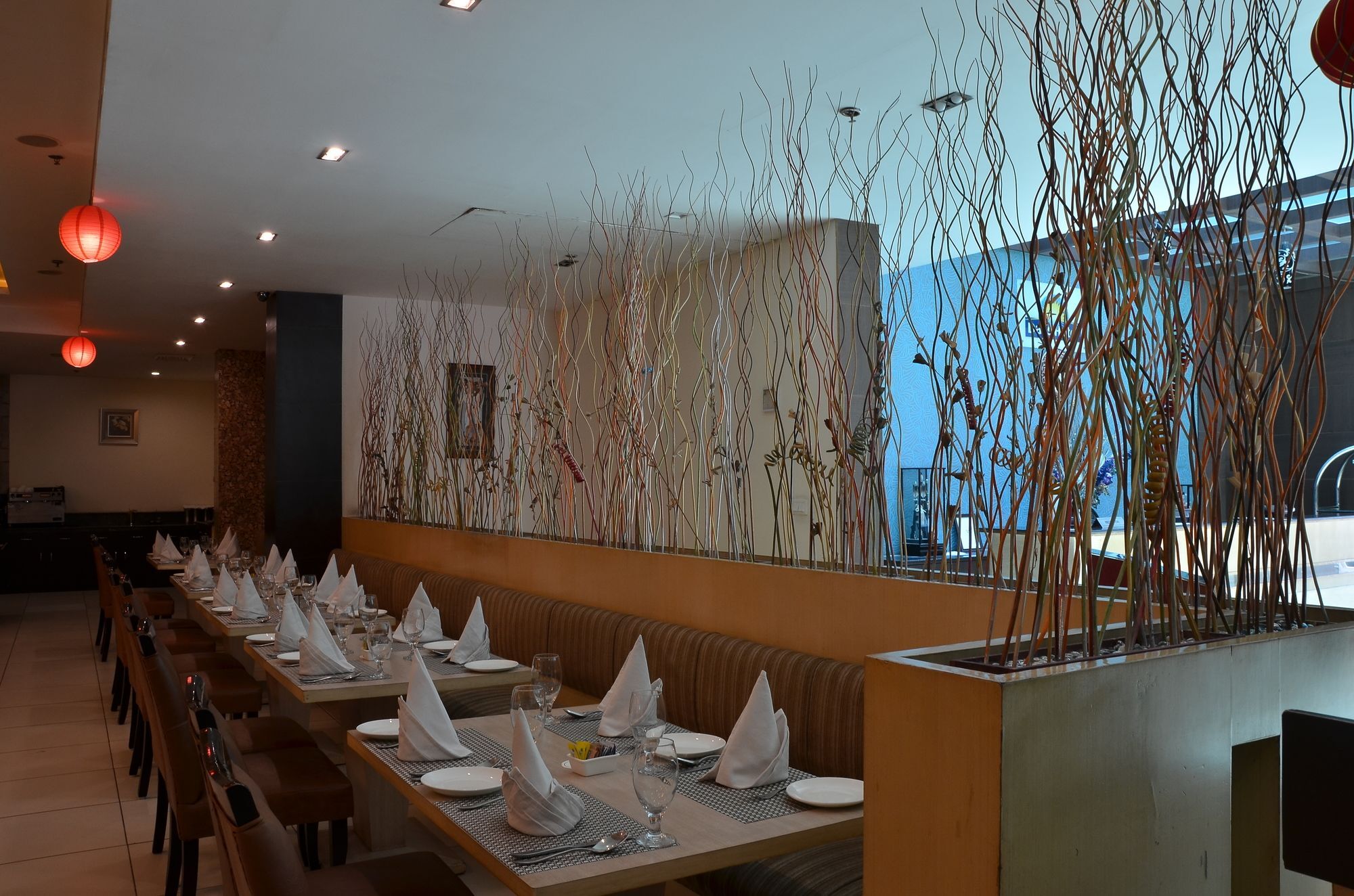Days Hotel By Wyndham Neemrana Bagian luar foto