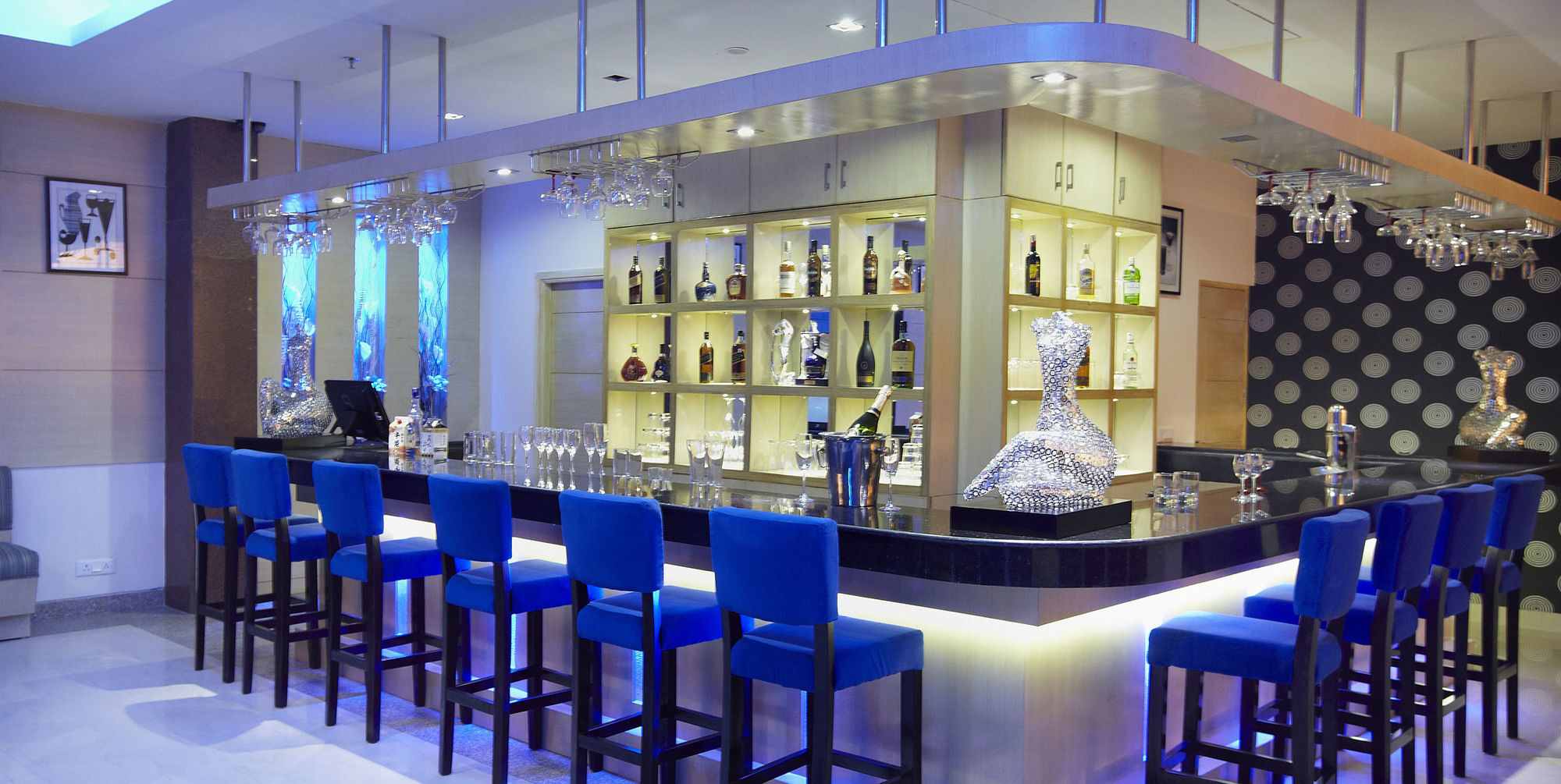 Days Hotel By Wyndham Neemrana Bagian luar foto